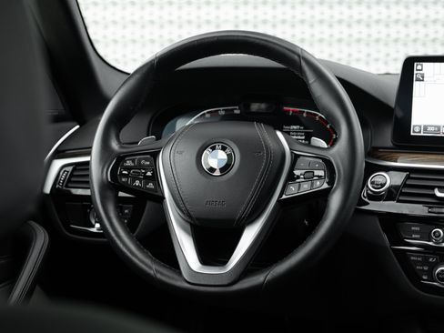 Used 2023 BMW 540i xDrive w/ Premium Package AWD/4WD image 9