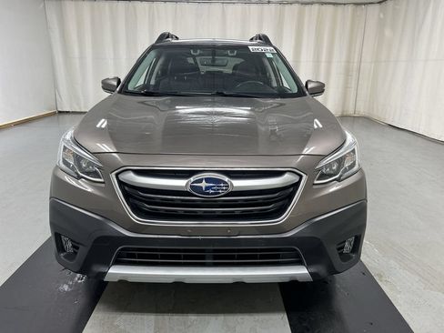 Used 2022 Subaru Outback Limited AWD/4WD image 3