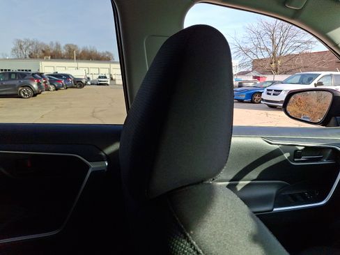 Used 2023 Toyota RAV4 LE image 13