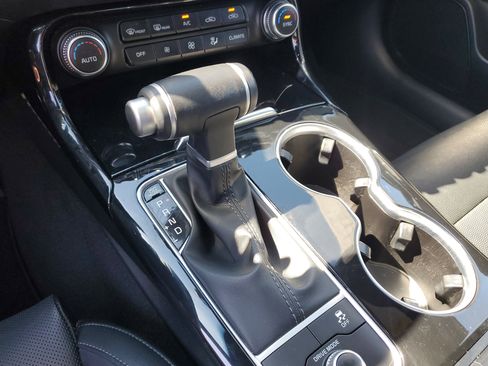 Used 2021 Kia Stinger GT-Line image 26