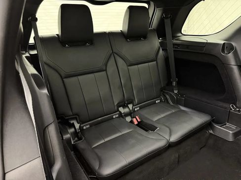 Used 2020 Land Rover Discovery HSE AWD/4WD image 45