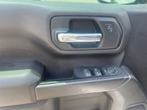Used 2022 Chevrolet Silverado 1500 Custom AWD/4WD image 11