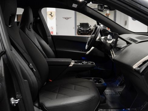 Used 2025 BMW iX xDrive50 image 36