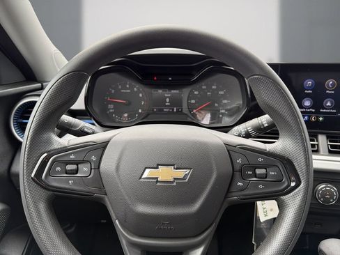 Certified 2024 Chevrolet Trax LS w/ LS Convenience Package FWD image 22
