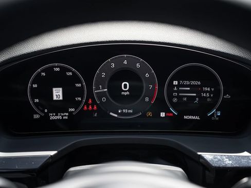 Certified 2025 Porsche Panamera 4 AWD/4WD image 24
