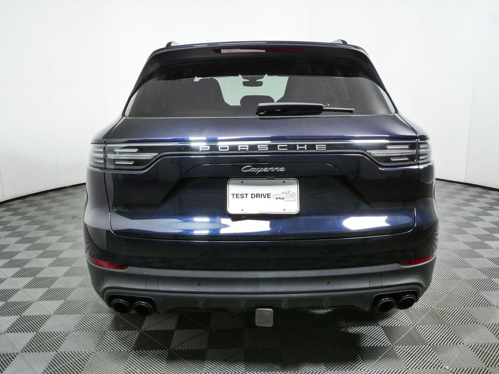 Certified 2023 Porsche Cayenne Platinum Edition AWD/4WD image 31