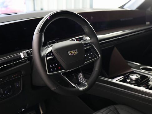 Used 2025 Cadillac Escalade V image 22