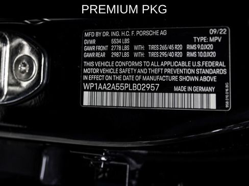 Used 2023 Porsche Macan Turbo AWD/4WD image 47
