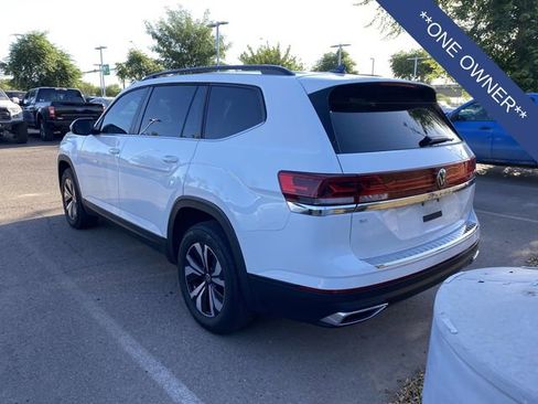 Used 2024 Volkswagen Atlas SE FWD image 2