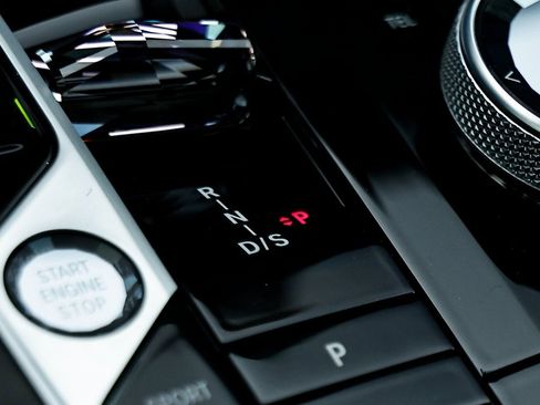 New 2026 BMW X5 xDrive40i w/ Executive Package image 34