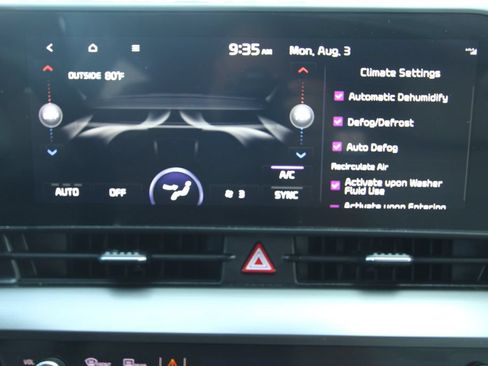 Used 2023 Kia Sportage EX FWD image 33