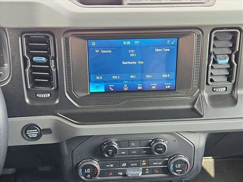 Used 2021 Ford Bronco Black Diamond image 15