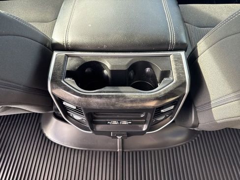 Used 2020 RAM 1500 Big Horn AWD/4WD image 23