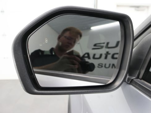 Used 2021 Ford Explorer XLT w/ Equipment Group 202A AWD/4WD image 36