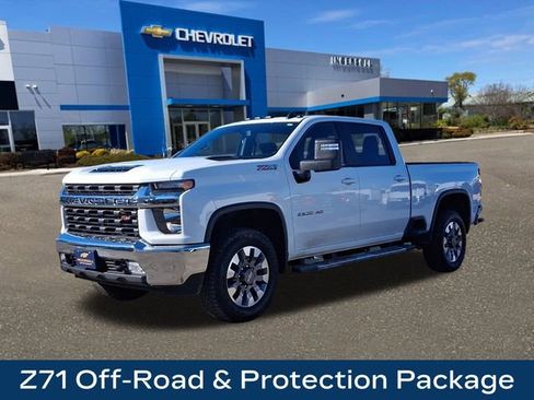 Used 2022 Chevrolet Silverado 2500 LT w/ Convenience Package image 4