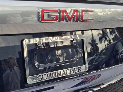 Used 2023 GMC Yukon Denali image 10