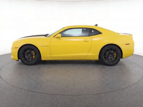 Used 2010 Chevrolet Camaro SS w/ RS Package RWD image 4