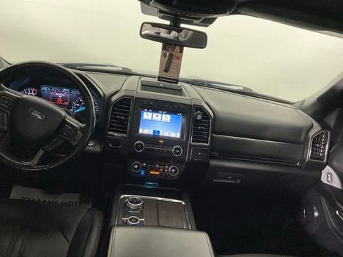 Used 2019 Ford Expedition Limited w/ Equipment Group 302A AWD/4WD image 19