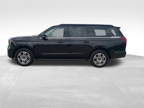Used 2025 Ford Expedition Max Active RWD image 6