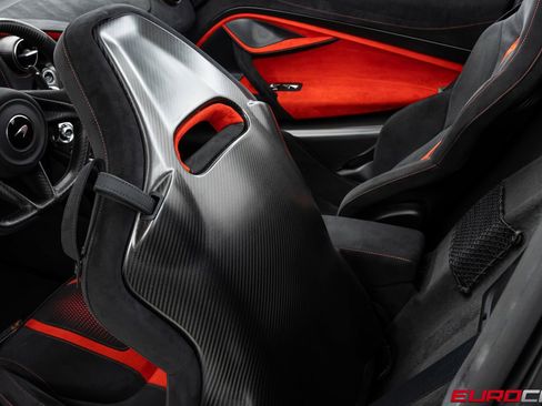 Used 2022 McLaren 765LT RWD image 46