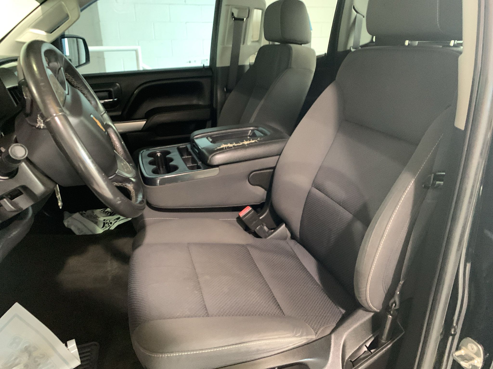 Used 2018 Chevrolet Silverado 1500 LT AWD/4WD image 13