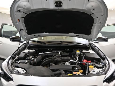 Certified 2025 Subaru Outback Limited AWD/4WD image 9