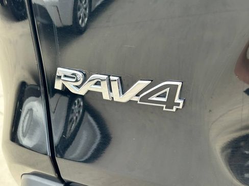 Certified 2025 Toyota RAV4 XLE FWD image 12