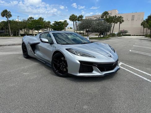 Used 2026 Chevrolet Corvette Z06 w/ Stealth Interior Trim Package image 4