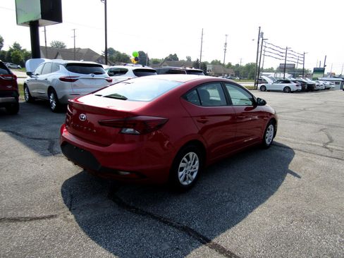 Used 2019 Hyundai Elantra SE image 7