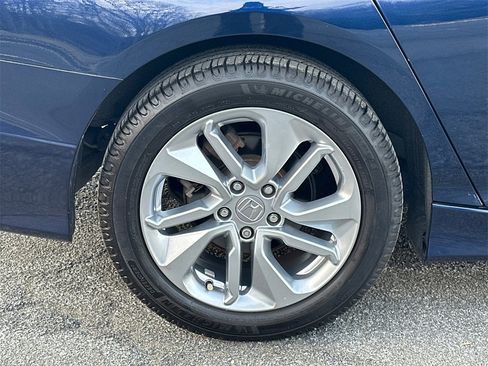 Used 2019 Honda Accord LX image 5