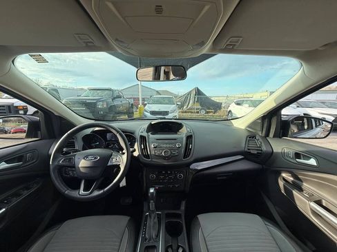 Used 2018 Ford Escape SE w/ SE Sport Appearance Package AWD/4WD image 16