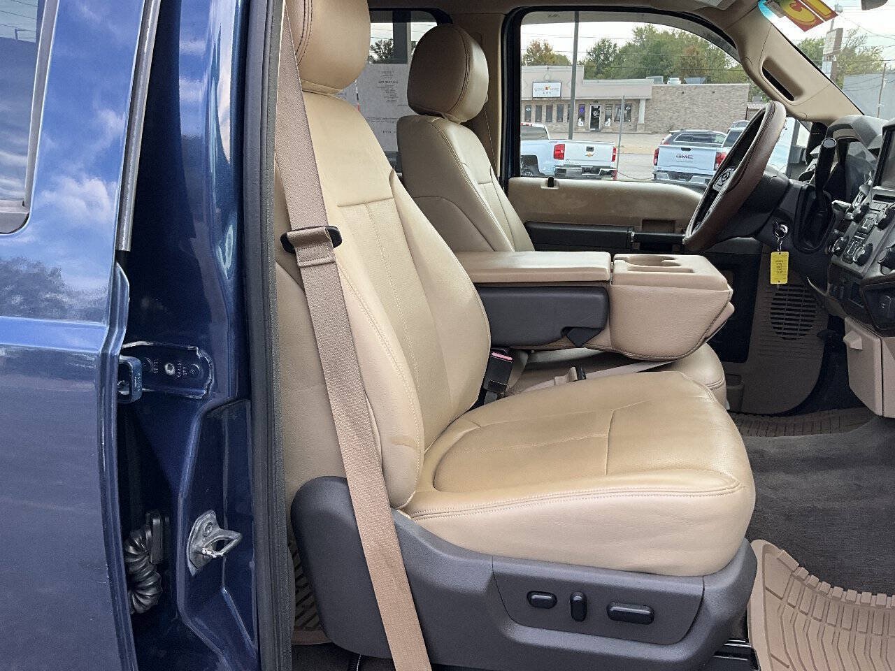 Used 2013 Ford F250 Lariat w/ Lariat Ultimate Pkg AWD/4WD image 15