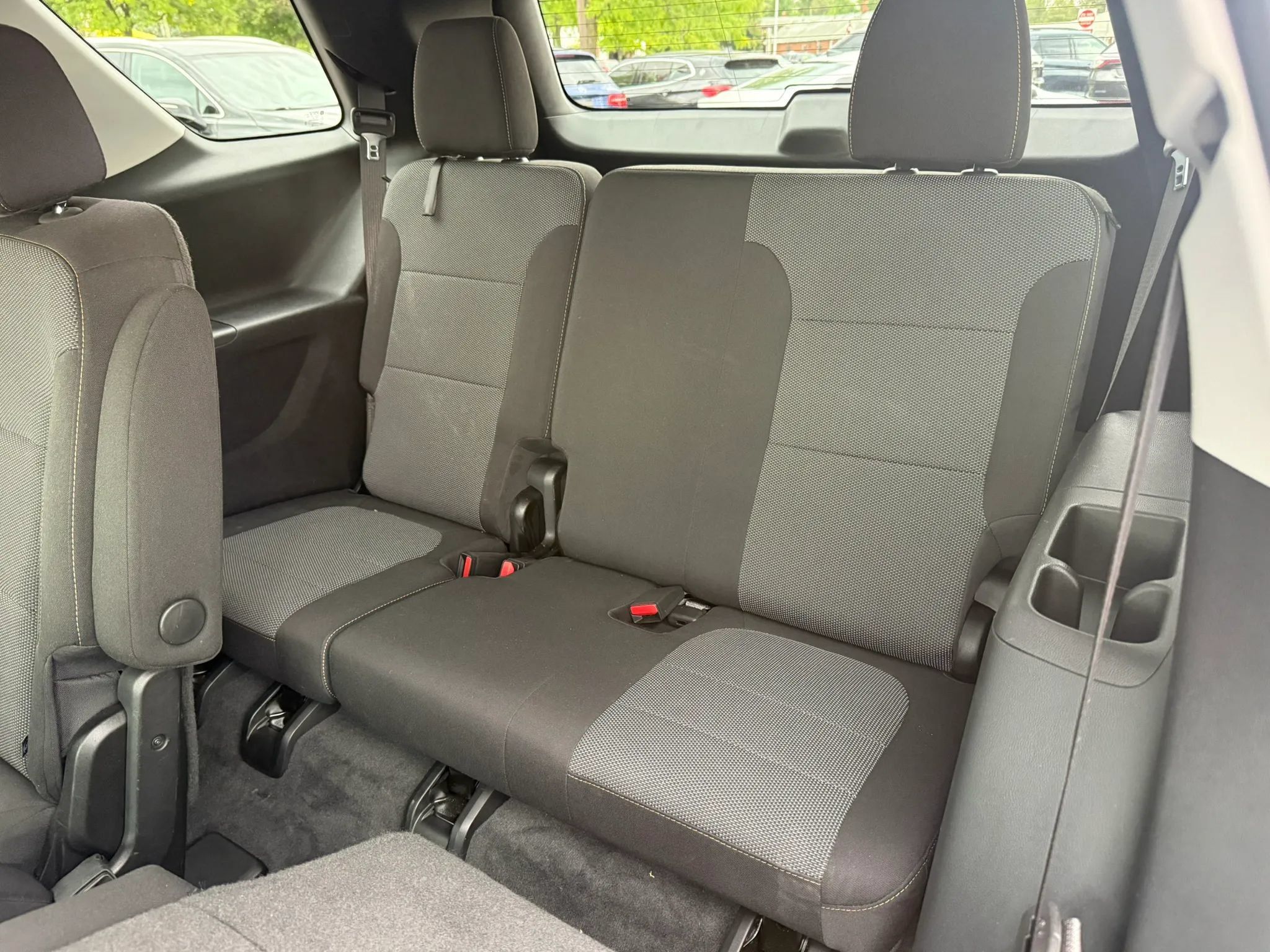 Used 2020 Chevrolet Traverse LT FWD image 30