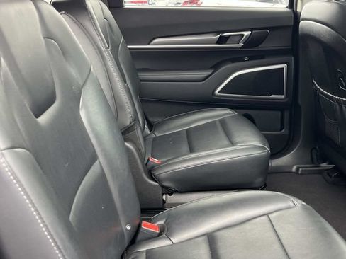 Used 2021 Kia Telluride S FWD image 28