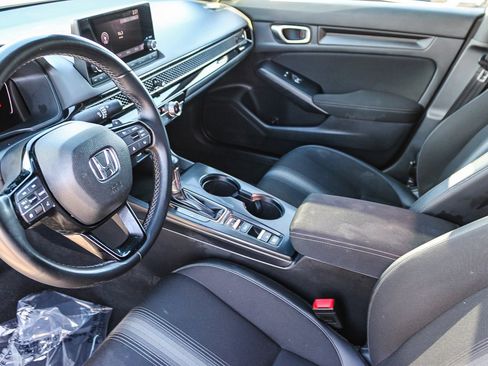 Used 2023 Honda Civic Sport image 18