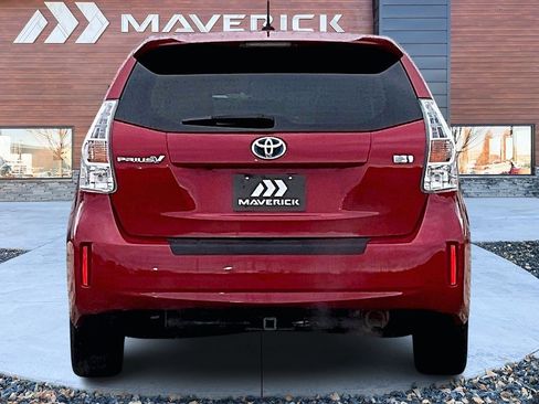 Used 2014 Toyota Prius V Two image 6