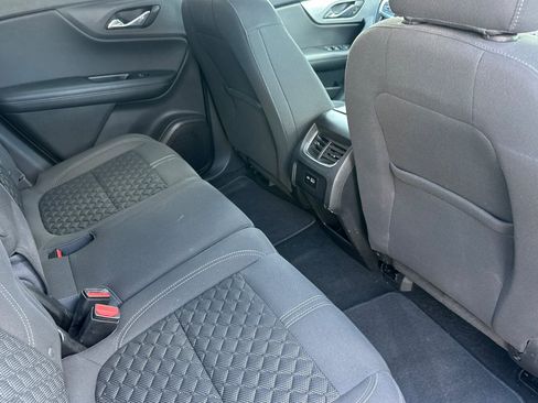 Used 2021 Chevrolet Blazer LT FWD image 17
