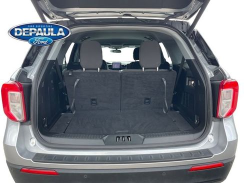 Used 2022 Ford Explorer XLT AWD/4WD image 6