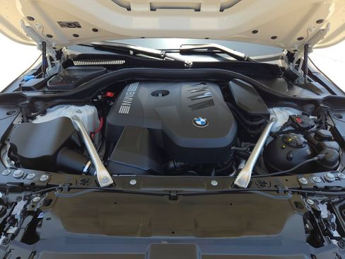 Used 2026 BMW 530i w/ Premium Package RWD image 23
