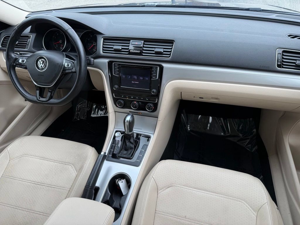 Used 2019 Volkswagen Passat 2.0T Wolfsburg w/ Wheels & Sunroof Package FWD image 23