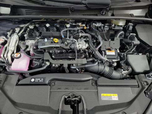 New 2026 Toyota Prius Plug-In Hybrid FWD image 10