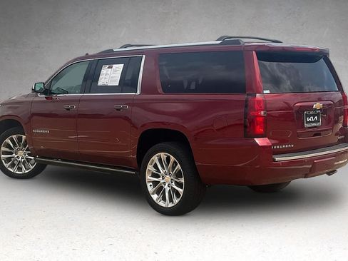 Used 2019 Chevrolet Suburban Premier w/ Premier Plus Edition AWD/4WD image 4