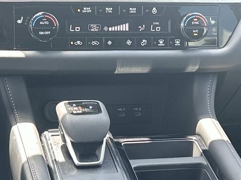 New 2026 Nissan Pathfinder SL w/ SL Premium Package (P04) AWD/4WD image 27
