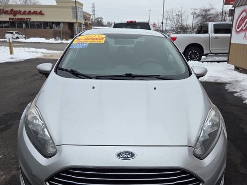 Used 2015 Ford Fiesta S image 3