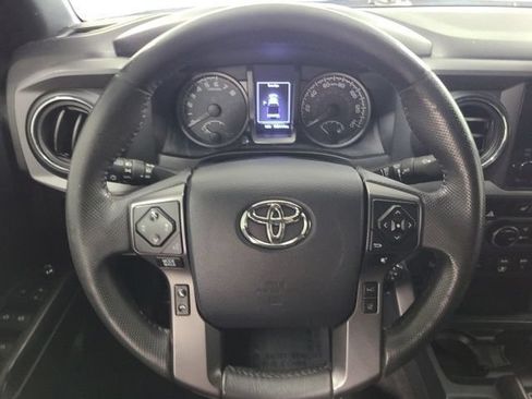 Used 2018 Toyota Tacoma TRD Pro AWD/4WD image 23