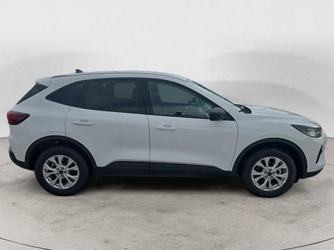 Used 2025 Ford Escape Active AWD/4WD image 4