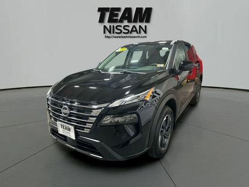 Certified 2024 Nissan Rogue SV AWD/4WD image 3