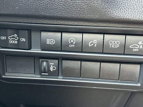 Used 2022 Toyota Tundra SR5 image 41