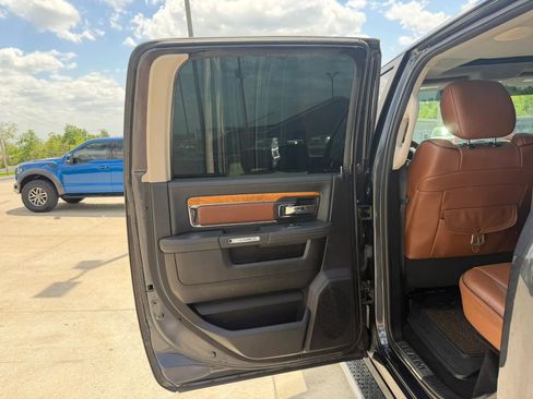 Used 2016 RAM 1500 Laramie Longhorn w/ Convenience Group AWD/4WD image 36