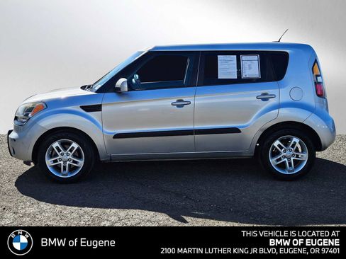 Used 2011 Kia Soul + FWD image 6